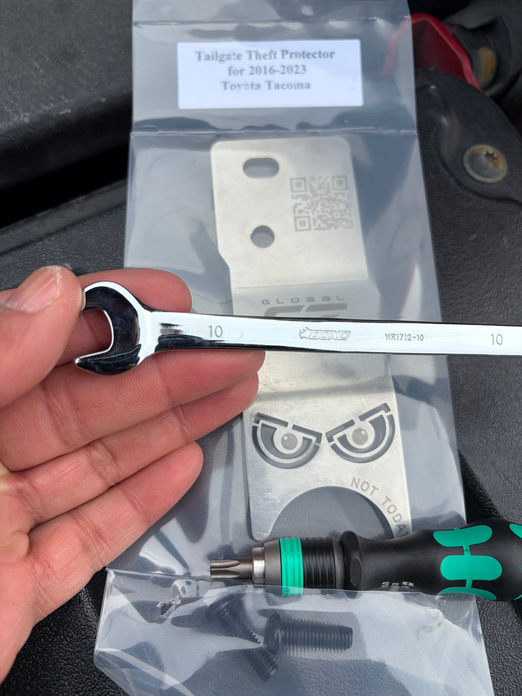 Protector antirrobo para portón trasero para 2016-2023 Toyota Tacoma