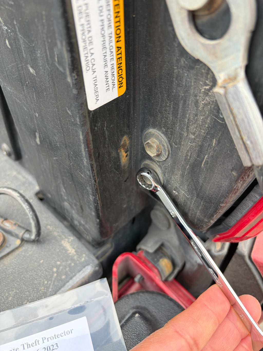 Protector antirrobo para portón trasero para 2016-2023 Toyota Tacoma