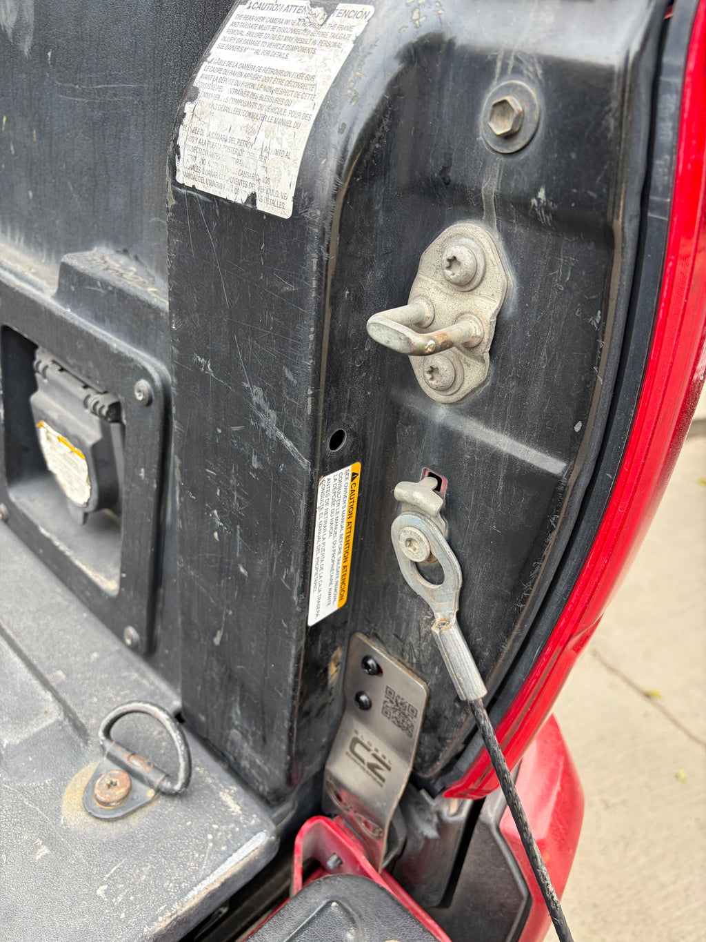 Protector antirrobo para portón trasero para 2016-2023 Toyota Tacoma