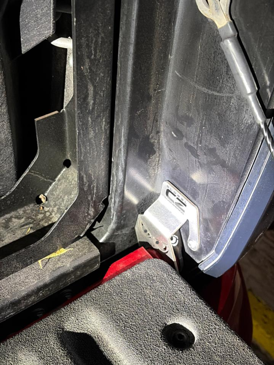 Protector antirrobo para portón trasero para Toyota Tundra 2022+