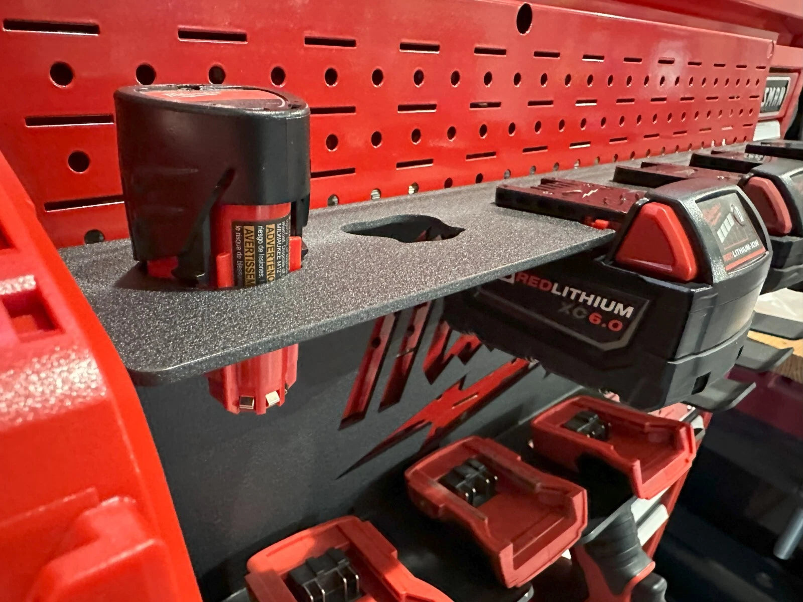 Soporte para herramientas eléctricas Milwaukee, y soporte para batería M18 y M12 y cargador